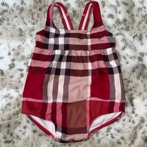 Burberry swim